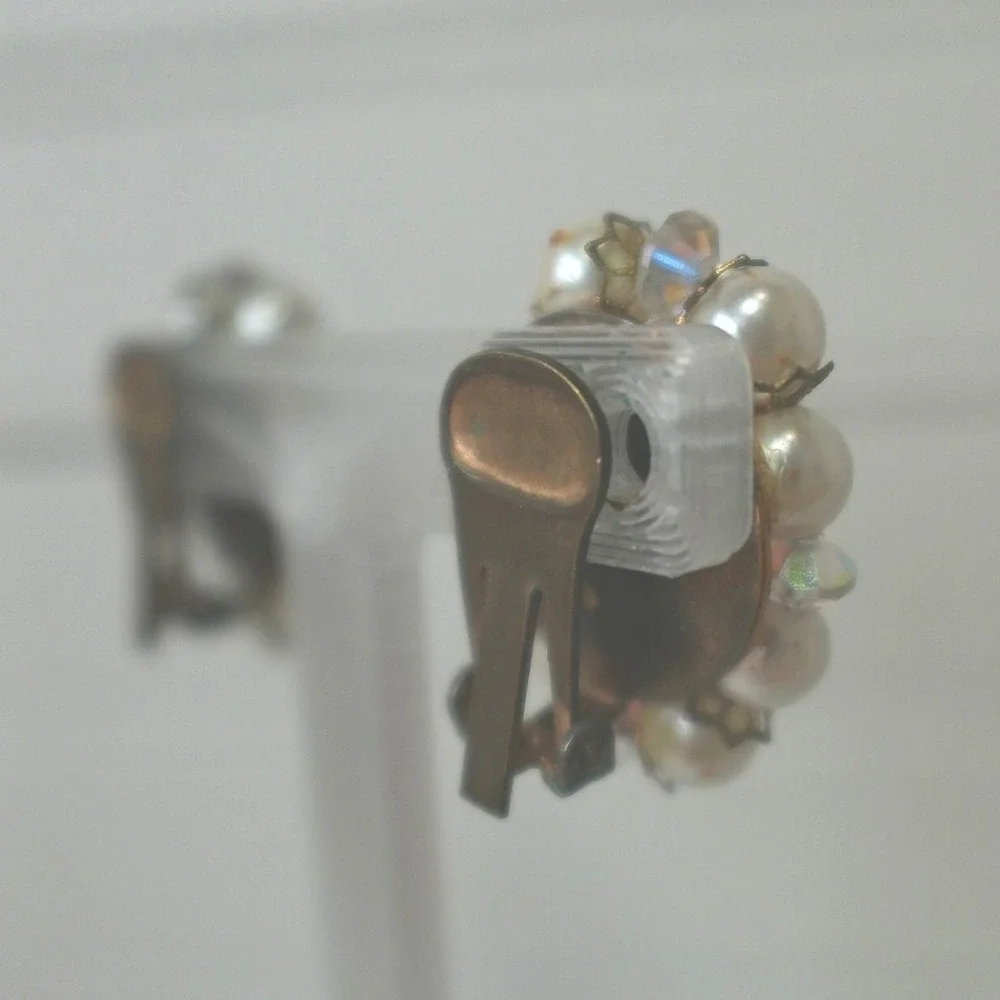 Vintage Faux Pearl Clip-on Earrings MCM‎ Chunky Glam Rhinestone Gold Tone